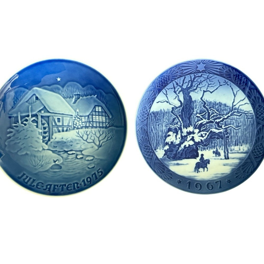 Set of 2 Vintage Royal Copenhagen Plates